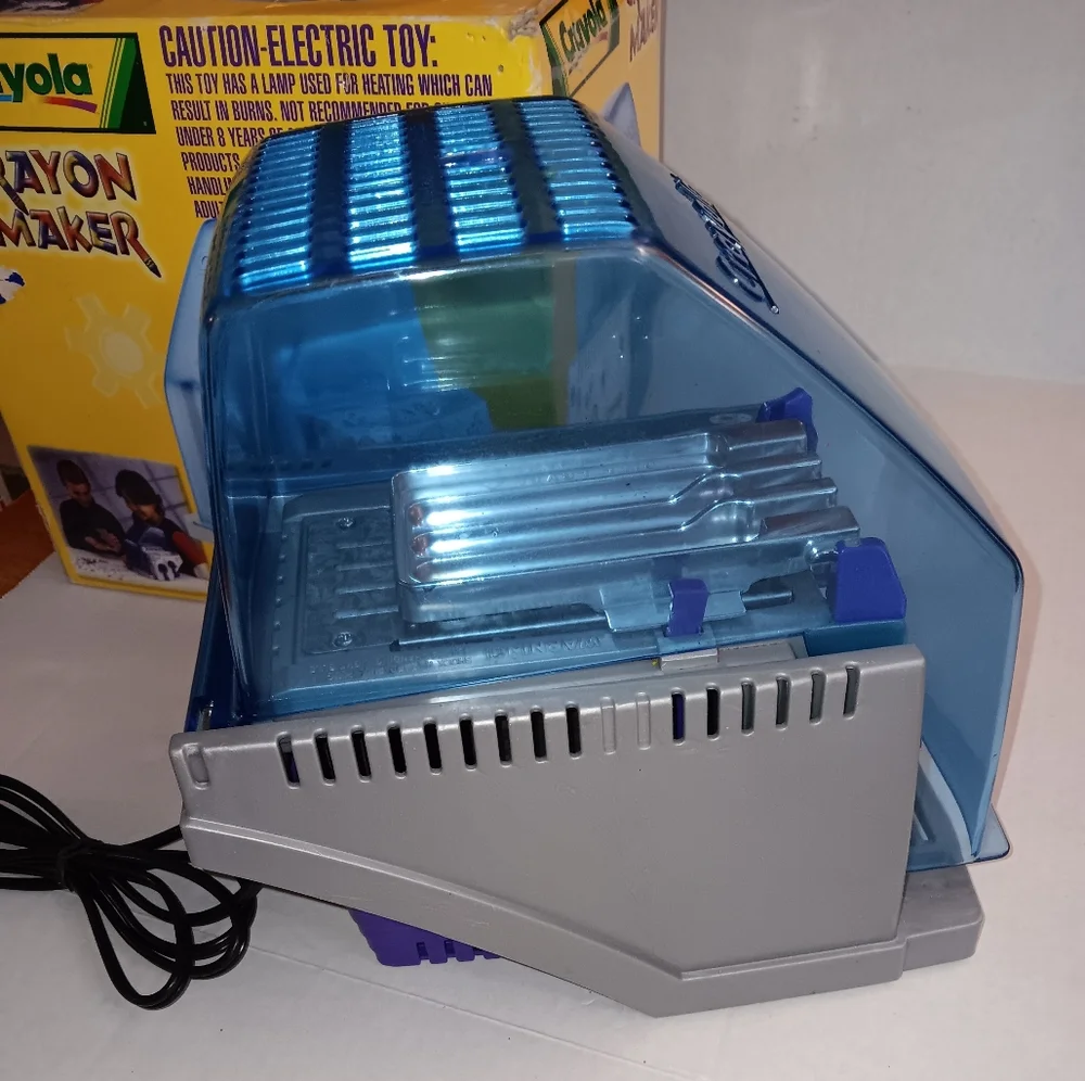 Vintage Crayola Crayon Maker model 04- 9020-0-600 Melter Melting Art